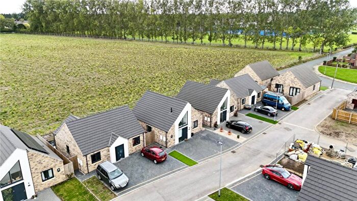 2 Bedroom Detached Bungalow For Sale In Horstead Avenue, Brigg, DN20