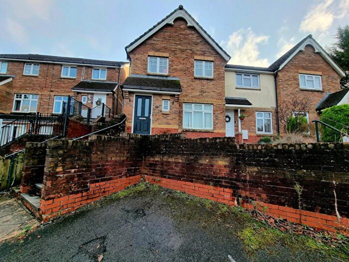 3 Bedroom End Of Terrace House For Sale In Meadow Walk, Brackla, CF31