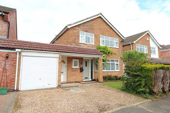 3 Bedroom Detached House For Sale In Chestnut Avenue, Lutterworth, LE17