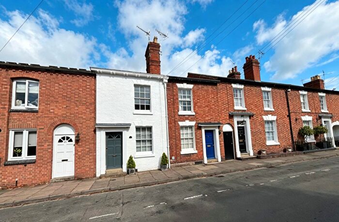 2 Bedroom Property To Rent In College Street, Stratford-Upon-Avon, CV37
