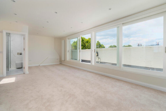 1 Bedroom Apartment To Rent In Albert Street, London, NW1