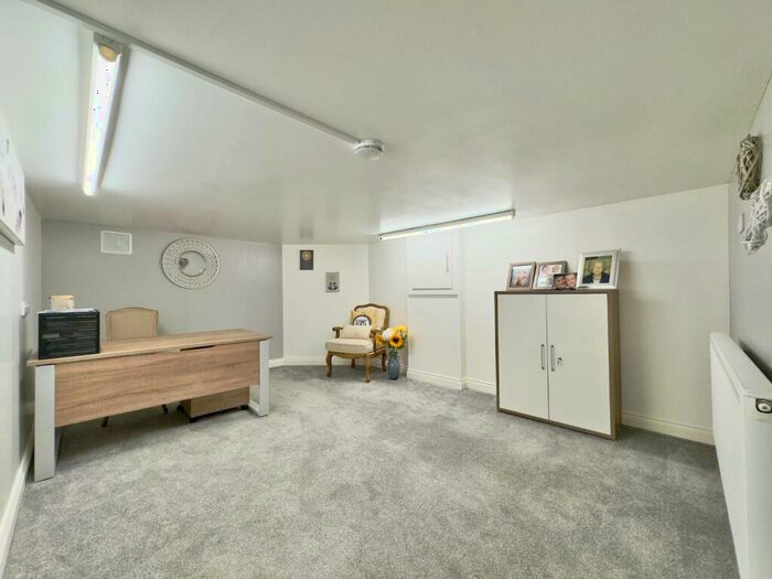 3 Bedroom Detached House For Sale In Bence Lane, Darton, Barnsley, S75