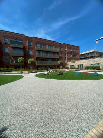 2 Bedroom Flat To Rent In South Oxhey Central Prestwick Road, Watford, WD19