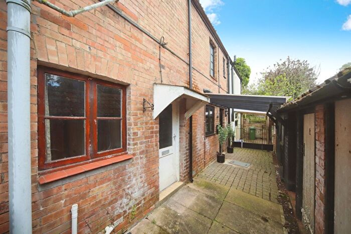 1 Bedroom Terraced House For Sale In South View Terrace, Trull, Taunton, TA3