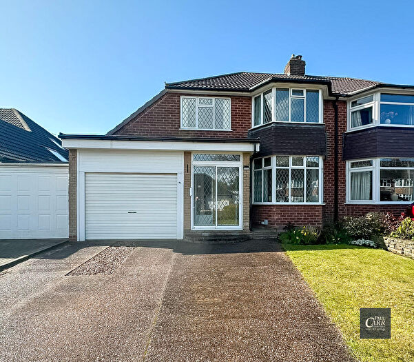 3 Bedroom Semi Detached House For Sale In Blackwood Drive, Streetly, Sutton Coldfield, B74