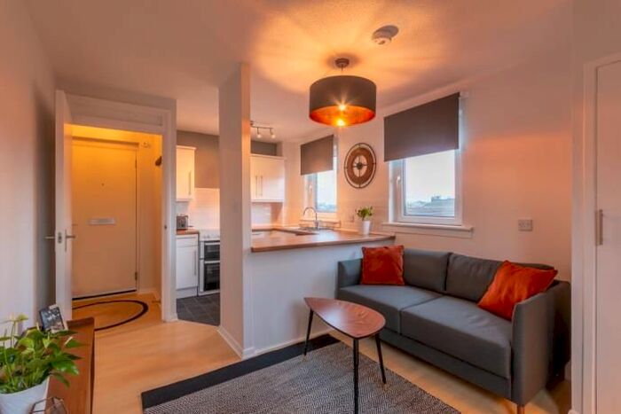 1 Bedroom Flat To Rent In Laichpark Loan, Edinburgh, EH14