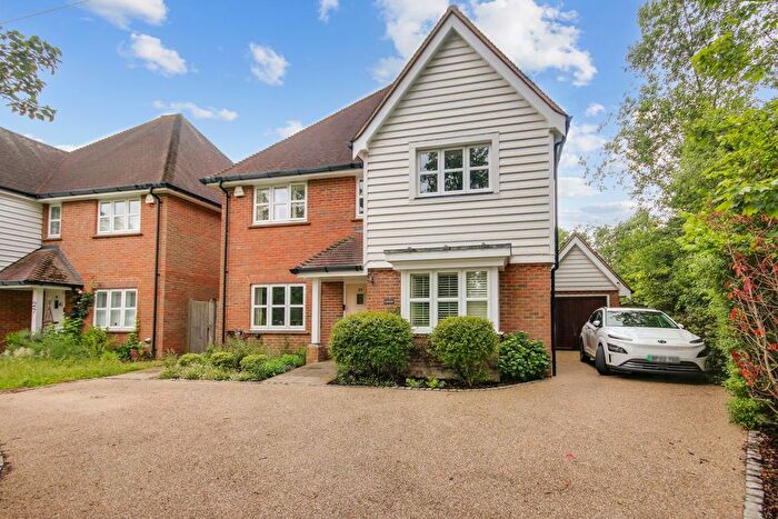 4 Bedroom Detached House For Sale In Windmill Lane, East Grinstead, RH19