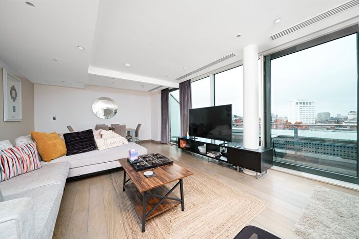 3 Bedroom Flat To Rent In Wardour Street, Soho, London, United Kingdom, W1D