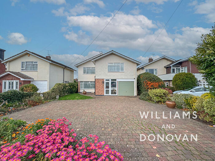 5 Bedroom Detached House For Sale In Main Road, Hockley, SS5