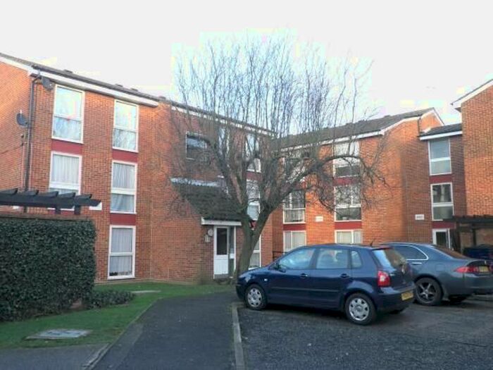 1 Bedroom Flat To Rent In Archery Close, HA3