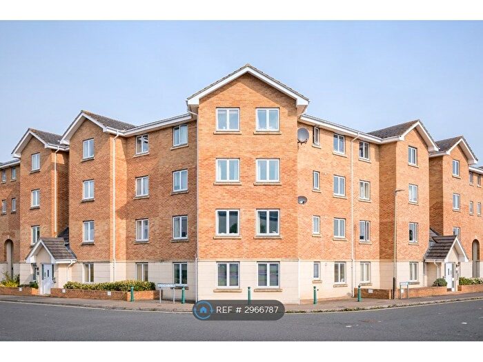 1 Bedroom Flat To Rent In Lloyd Close, Cheltenham, GL51