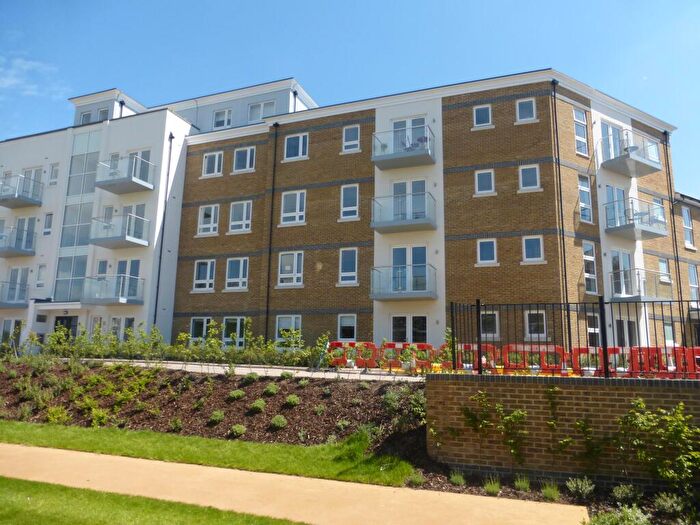 2 Bedroom Apartment To Rent In Grebe Way, Maidenhead, SL6