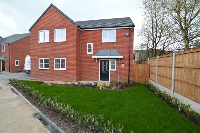 4 Bedroom Property To Rent In Bedford Way, Chesterfield, S44