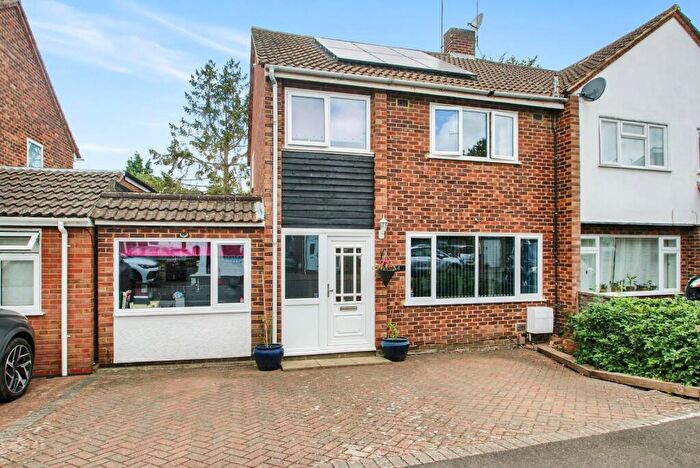 3 Bedroom Semi-Detached House For Sale In Stortford Hall Park, Bishop'S Stortford, CM23