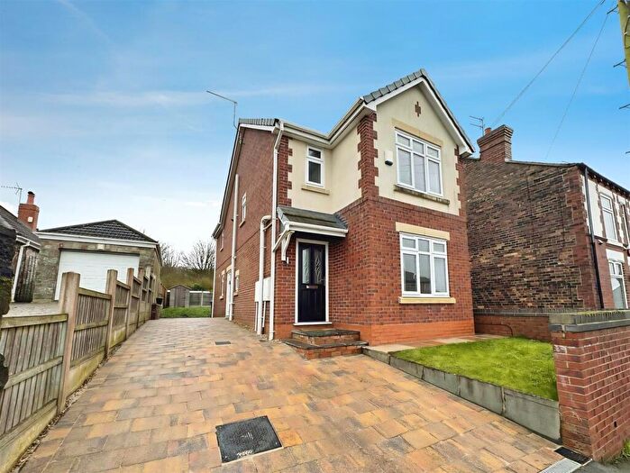 3 Bedroom Detached House To Rent In Lamb Street, Kidsgrove, Stoke-On-Trent, ST7