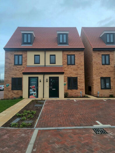 3 Bedroom Semi-Detached House To Rent In Hockley Drive, Peterborough, Cambridgeshire, PE7