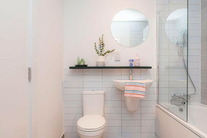 2 Bedroom Apartment To Rent In Millers Quay, Duke Street, Birkenhead, Wirral, Merseyside, CH41