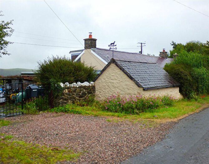 2 Bedroom Semi-Detached House For Sale In Penrhyncoch, Aberystwyth, Ceredigion, SY23