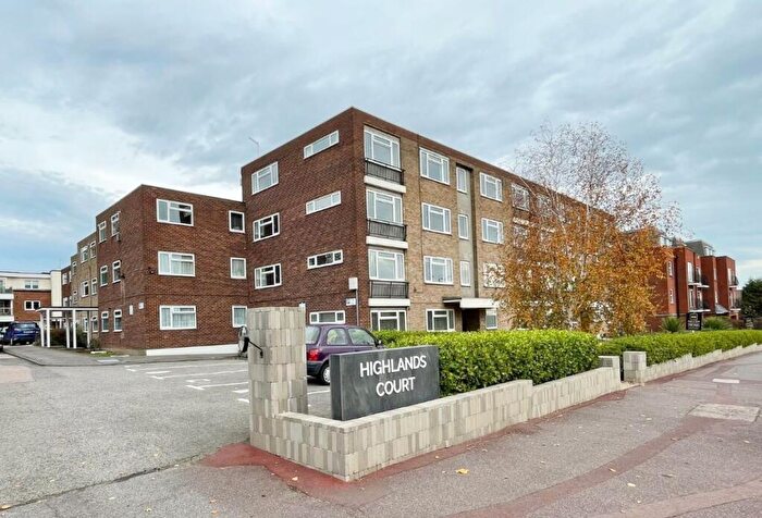 Studio For Sale In Flat, Highlands Court, London Road, Leigh-on-Sea, Essex, SS9