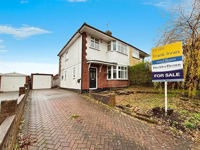 3 Bedroom Semi-Detached House For Sale In Sutton Road, Mansfield, NG18