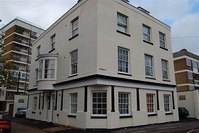3 Bedroom Apartment To Rent In The Roundhouse, Bernard Street, Southampton, SO14