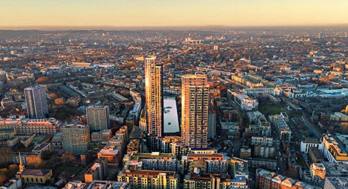 2 Bedroom Flat To Rent In City Road, London, EC1V