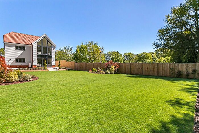 5 Bedroom Detached House For Sale In The Oaklands, Aston Lane, Bragbury End, SG2