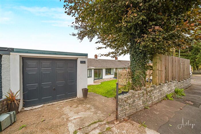 3 Bedroom Semi-Detached House For Sale In Ravens Walk, West Cross, Swansea, SA3