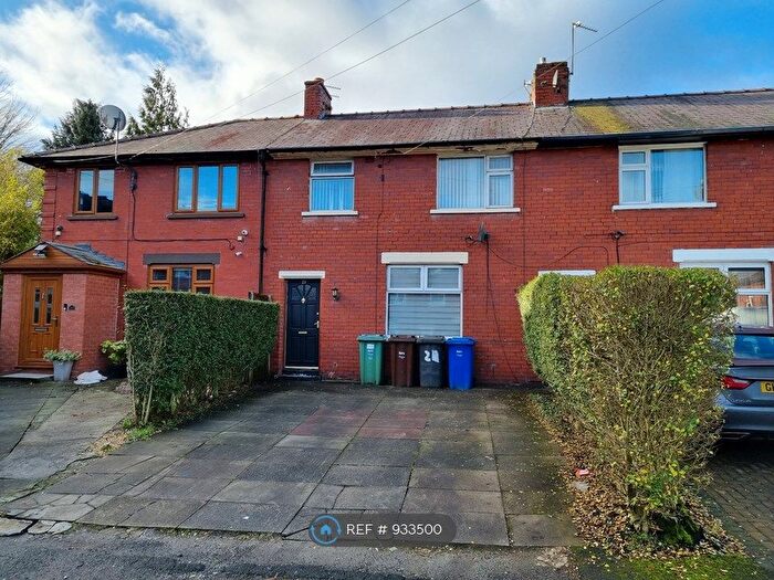 3 Bedroom Terraced House To Rent In Stirling Grove, Whitefield, M45