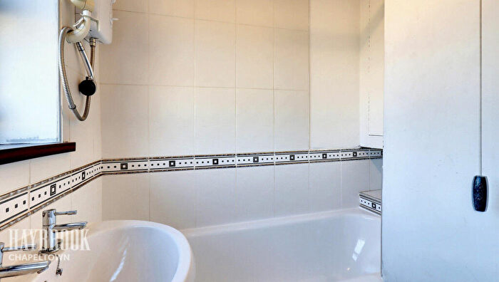 2 Bedroom Terraced House For Sale In Bellhouse Road, Sheffield, S5