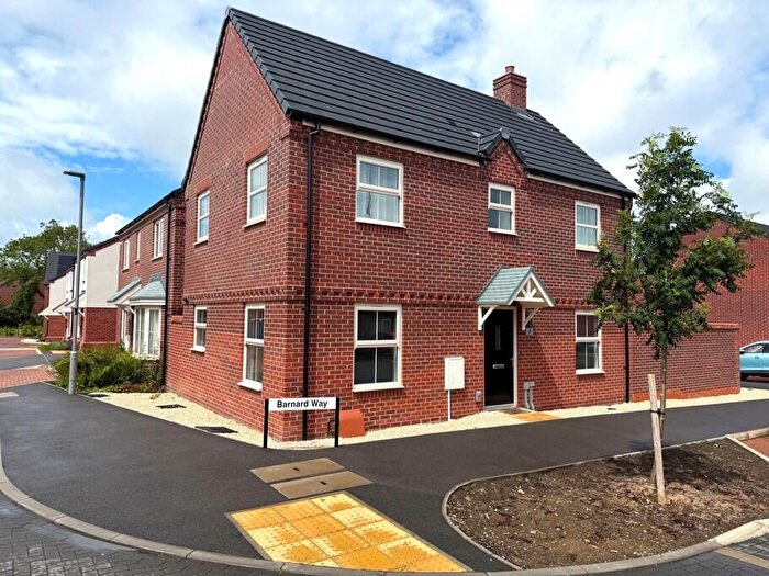 3 Bedroom Detached House To Rent In Barnard Way, Shenley Church End, MK5