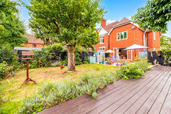 1 Bedroom Apartment For Sale In Kennel Ride, Ascot, SL5