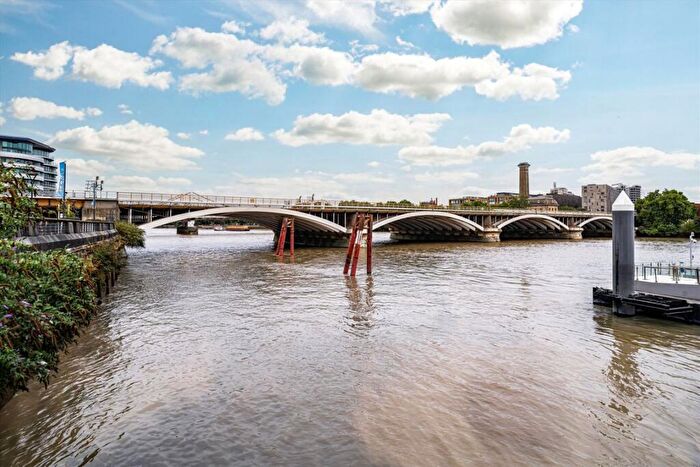 1 Bedroom Flat For Sale In Circus Road West, Battersea Power Station, SW11