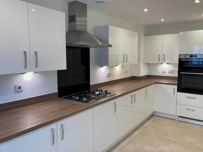 4 Bedroom Terraced House To Rent In Corden Place, Codmore Hill, Pulborough, RH20
