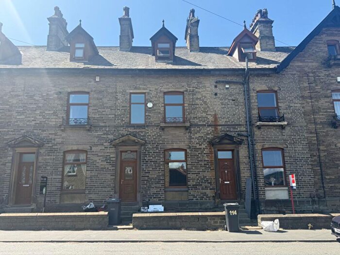 4 Bedroom Terraced House To Rent In Huddersfield Road, Elland, Calderdale, HX5