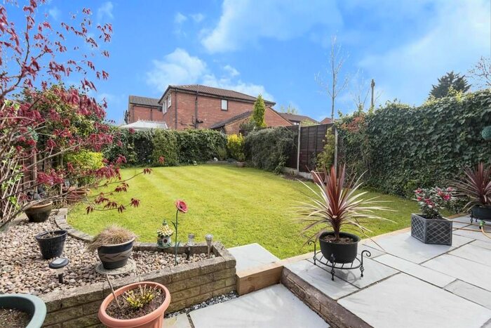 3 Bedroom Terraced House To Rent In Broomy Close, Birmingham, B34