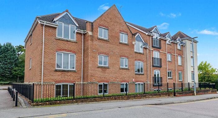 2 Bedroom Apartment For Sale In Middlebrook Green, Market Harborough, LE16