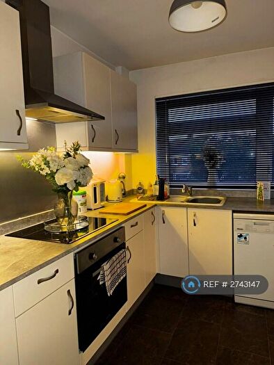 3 Bedroom Maisonette To Rent In Aborn Parade, Mortimer Common, Reading, RG7