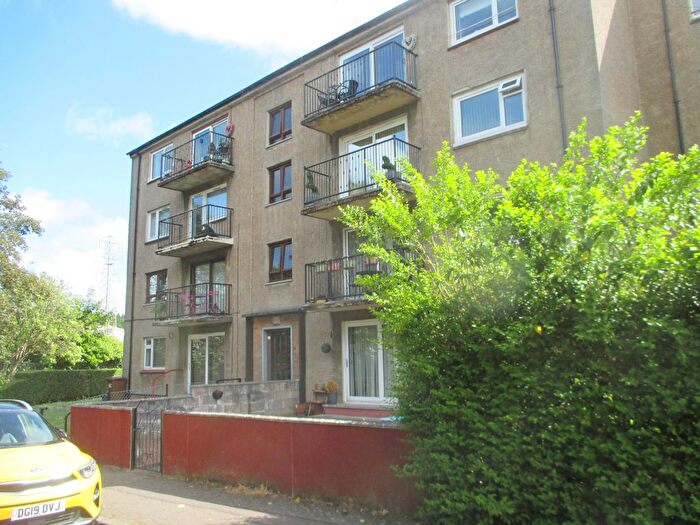 2 Bedroom Flat To Rent In Denhead Crescent, Dundee, DD2