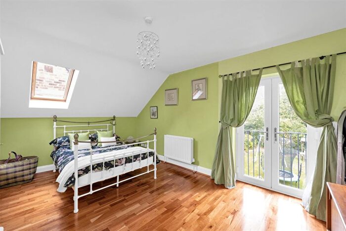 5 Bedroom Detached House For Sale In Lime Avenue, Blackmore End, AL4