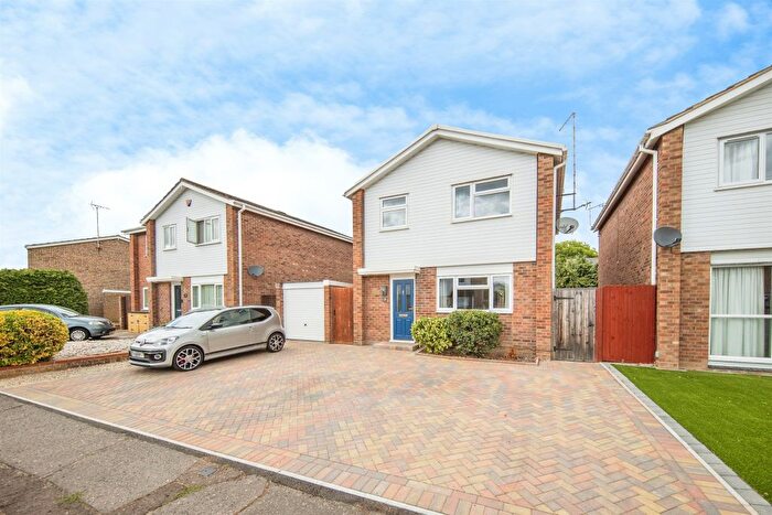 3 Bedroom Detached House For Sale In Bristol Road, Colchester, CO1