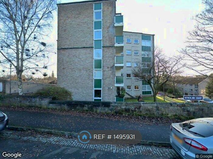 2 Bedroom Flat To Rent In Sutherland Court, Glasgow, G41