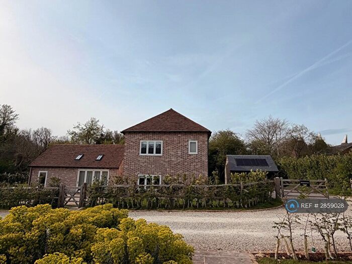 6 Bedroom Detached House To Rent In Farleigh Hill, Maidstone, ME15