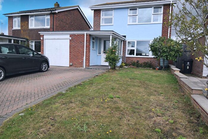 3 Bedroom Detached House To Rent In Hubbards Chase, Walton On The Naze, CO14