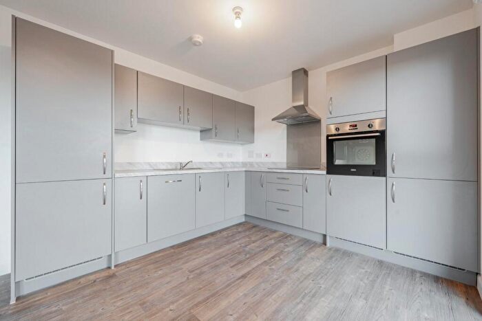 2 Bedroom Flat To Rent In Kilpatrick Grove, Edinburgh, EH6
