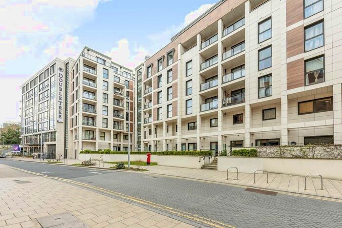 2 Bedroom Flat To Rent In Skerne Road, Kingston Upon Thames, KT2