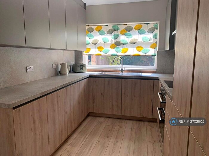 5 Bedroom Semi Detached House To Rent In Lenton, Nottingham, NG7