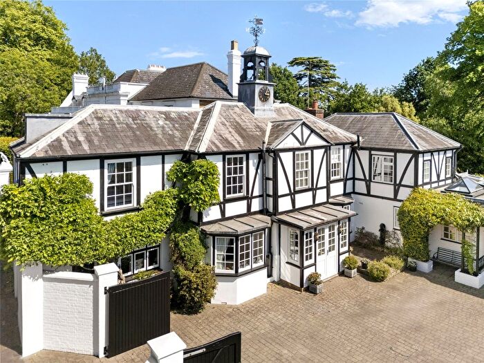 5 Bedroom Detached House For Sale In Halliford Road, Shepperton, Surrey, TW17