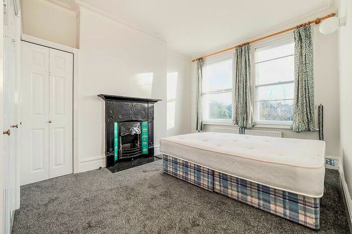 2 Bedroom Apartment To Rent In Arran Road, Catford, SE6