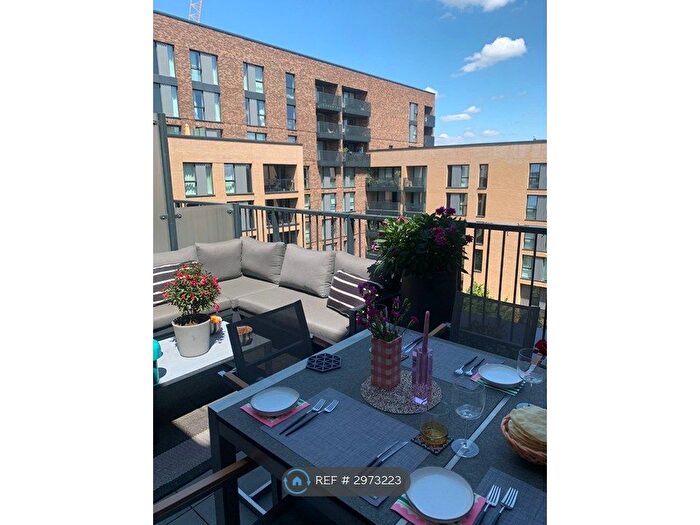 Studio To Rent In Greyhound Parade, London, SW17